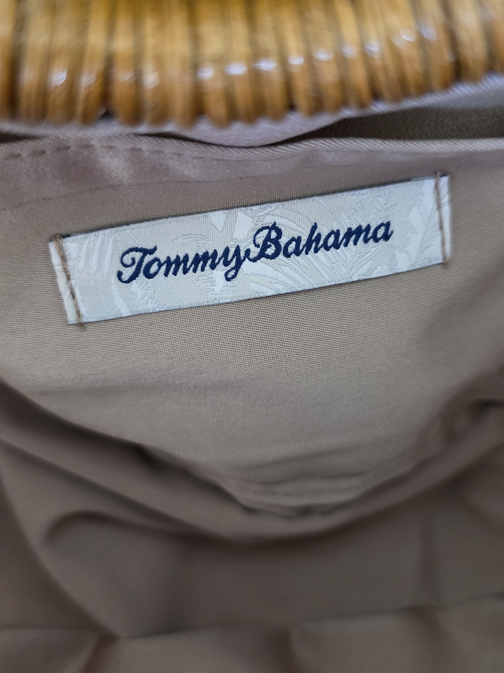 Tommy Bahama Woven Rattan Top Handle Bag Round Straw Handbag Leather Snap - Picture 8 of 9